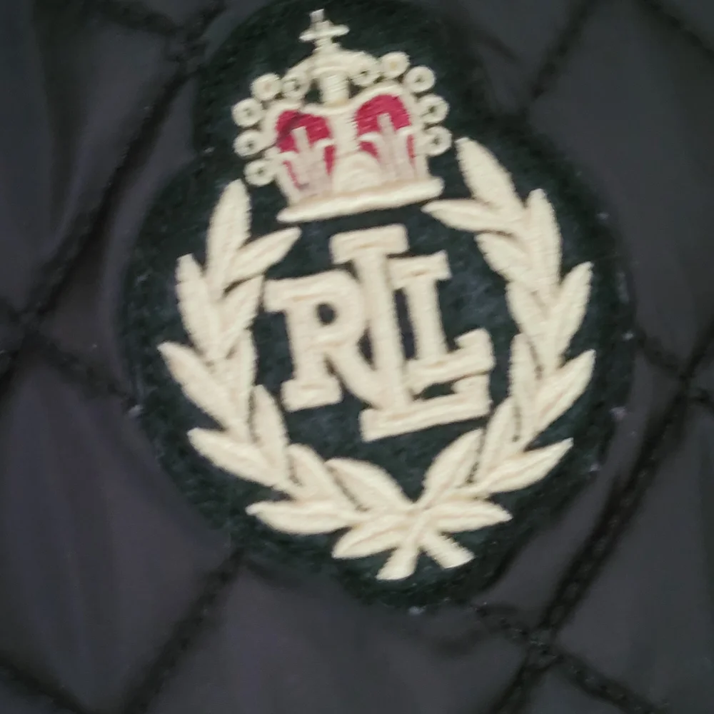 Lauren Ralph Lauren Black Quilted Vest with Crest - Picture 6 of 8